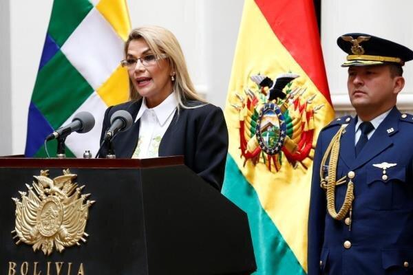 رئیس جمهور موقت بولیوی با عقب نشینی نیروهای نظامی موافقت کرد