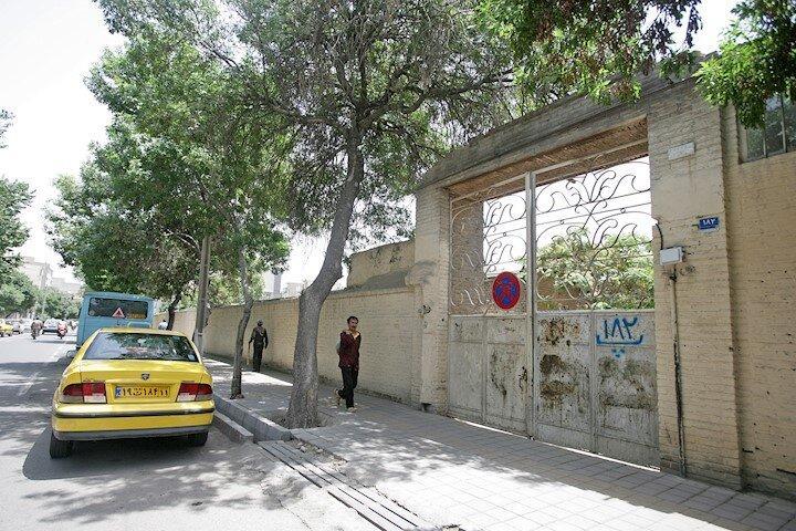 درهای باغ رئیسی به روی مردم باز می شود؟ درهای باغ رئیسی به روی مردم باز می گردد؟