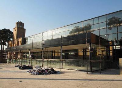 ایجاد یک فضای شیشه ای در باغ موزه قصر