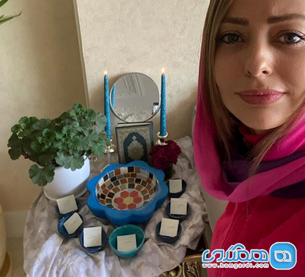 حال و هوای خاص نفیسه روشن پای سفره هفت سین عکس حال و هوای خاص نفیسه روشن پای سفره هفت سین
