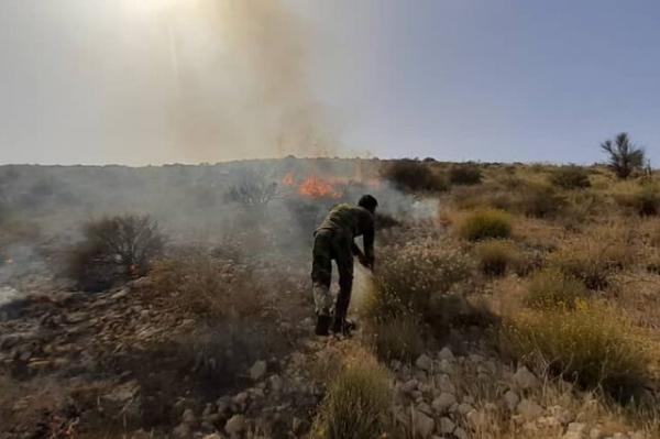 کنترل آتش سوزی در کردلان ، حریق به گنبد نمک نرسید! کنترل آتش سوزی در کردلان ، حریق به گنبد نمک نرسید!