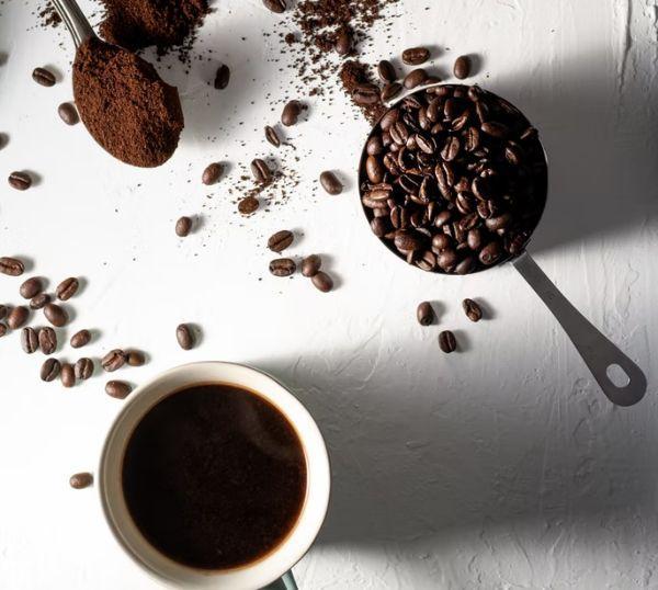 مقایسه اندازه کافئین قهوه فوری و قهوه دمی