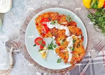طرز تهیه کوکو ذرت (فریتر ذرت)؛ با سس مخصوص!